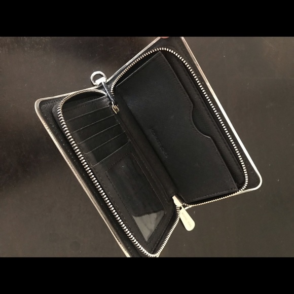 Michael Kors Black wallet. - Picture 3 of 3